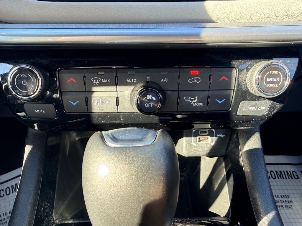 used 2025 Jeep Compass car, priced at $23,799