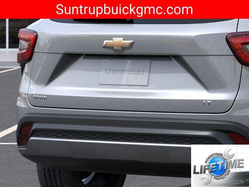 used 2025 Chevrolet Trax car, priced at $22,990