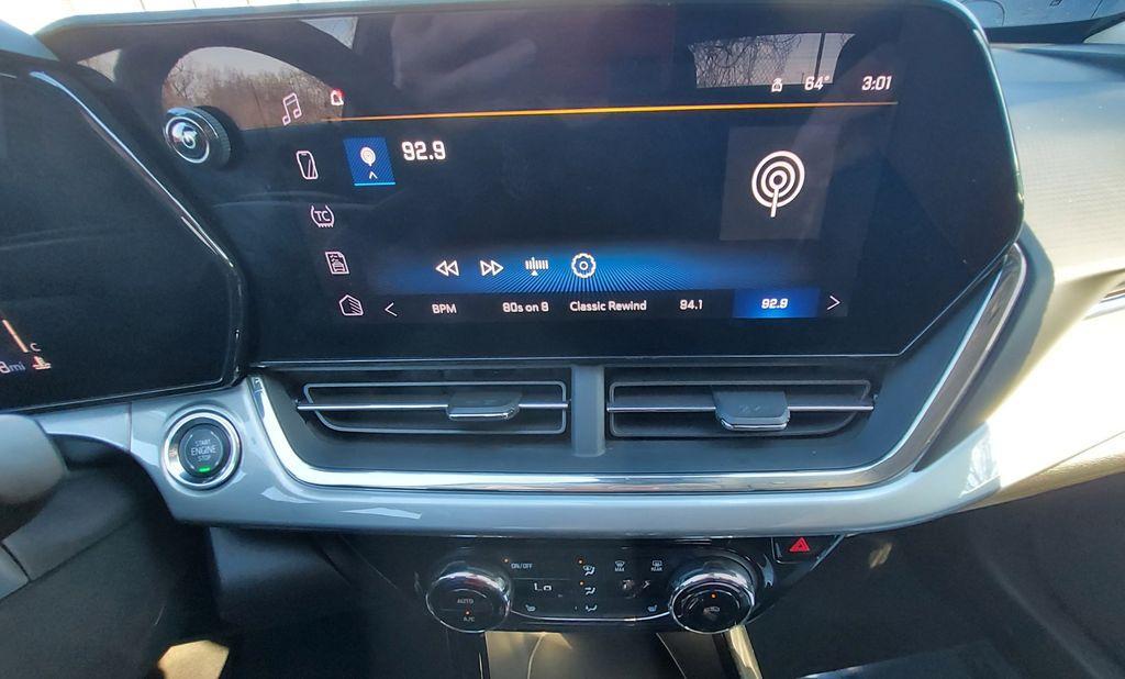 used 2025 Chevrolet Trax car, priced at $22,089