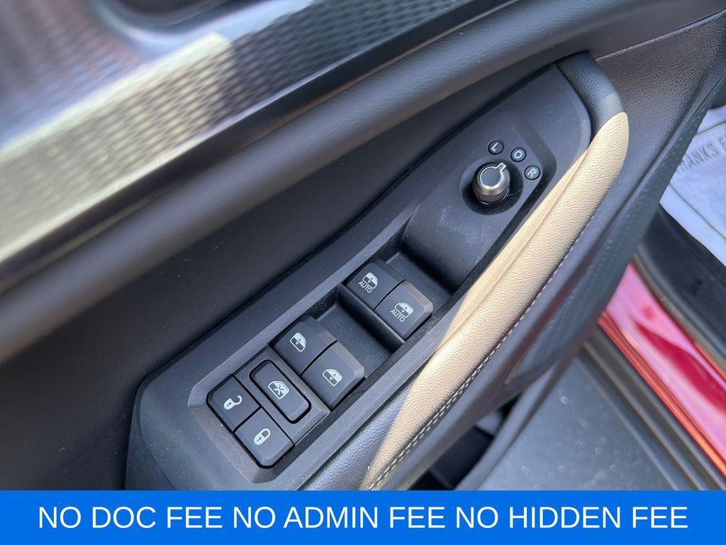 used 2025 Jeep Grand Cherokee car, priced at $34,888