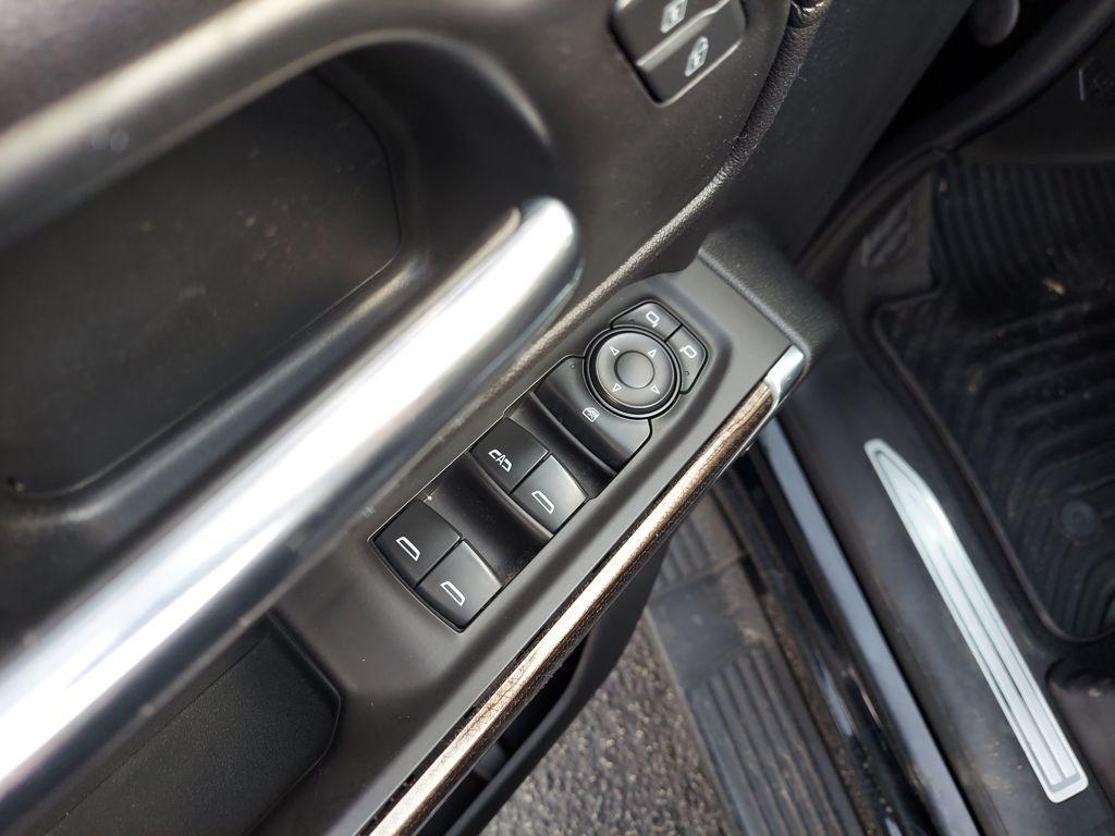 used 2020 Chevrolet Silverado 1500 car, priced at $27,999