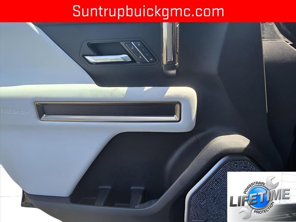 new 2025 GMC HUMMER EV SUV car, priced at $89,455