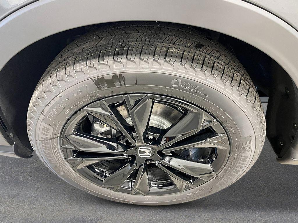 new 2026 Honda CR-V Hybrid car, priced at $44,175