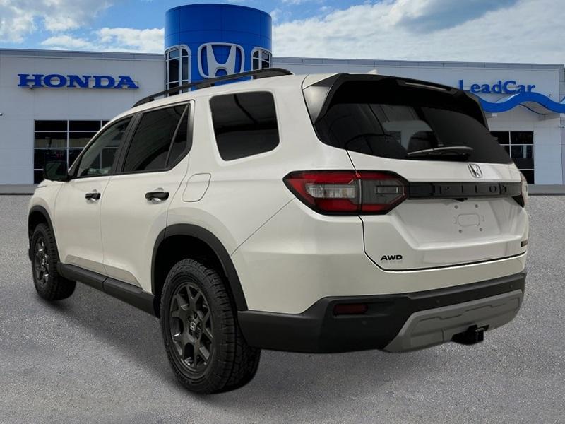 new 2025 Honda Pilot car, priced at $51,350