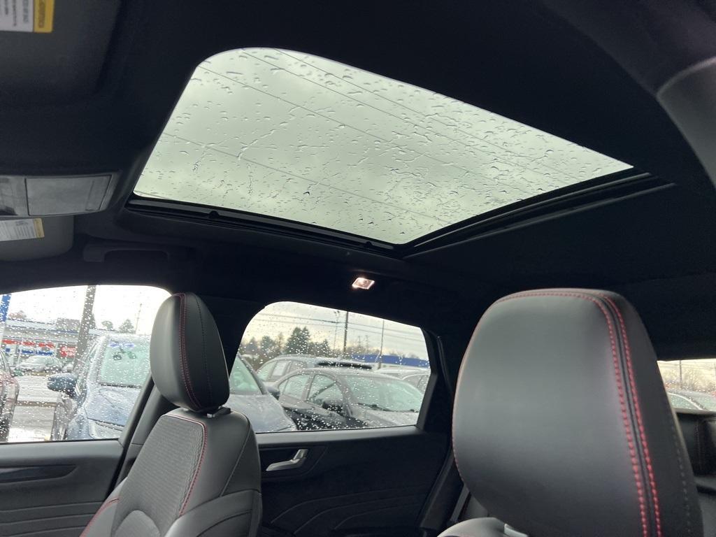 used 2023 Ford Escape car, priced at $22,499