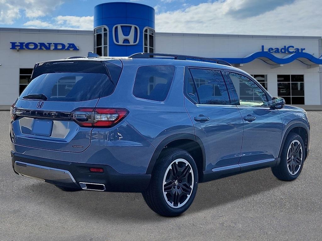 new 2026 Honda Pilot car, priced at $54,245