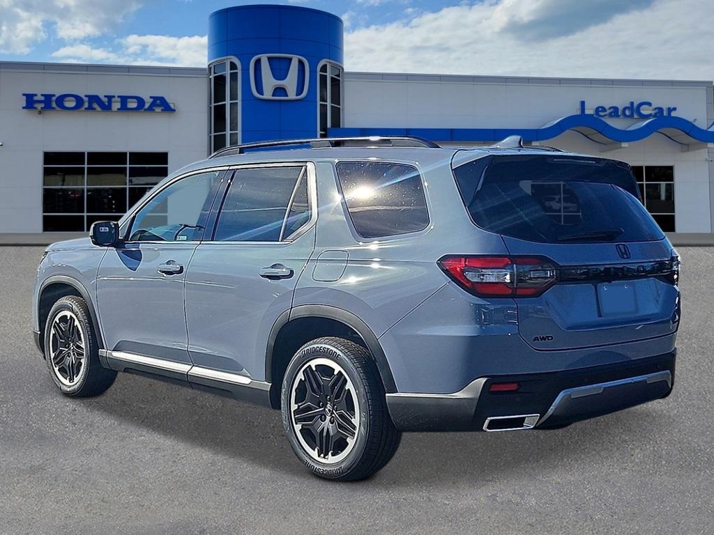 new 2026 Honda Pilot car, priced at $54,245