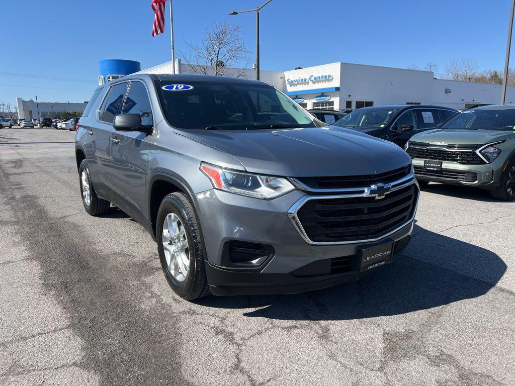 used 2019 Chevrolet Traverse car, priced at $10,674
