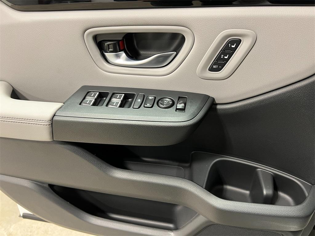 new 2025 Honda Pilot car, priced at $51,550