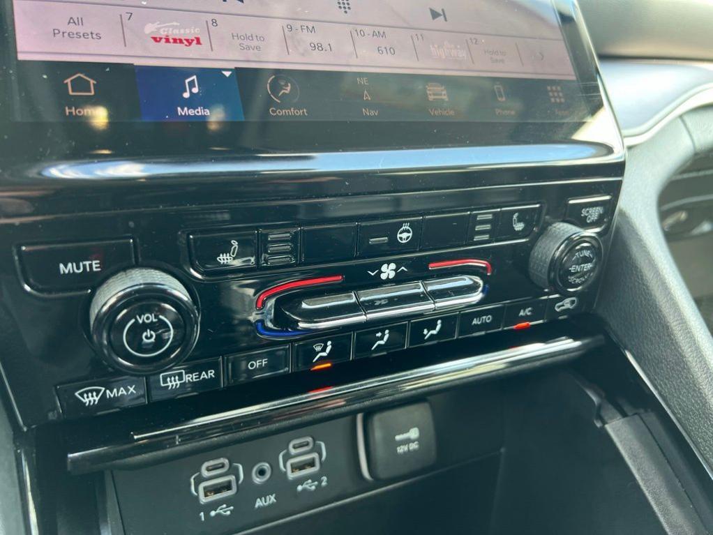 used 2023 Jeep Grand Cherokee car, priced at $30,174
