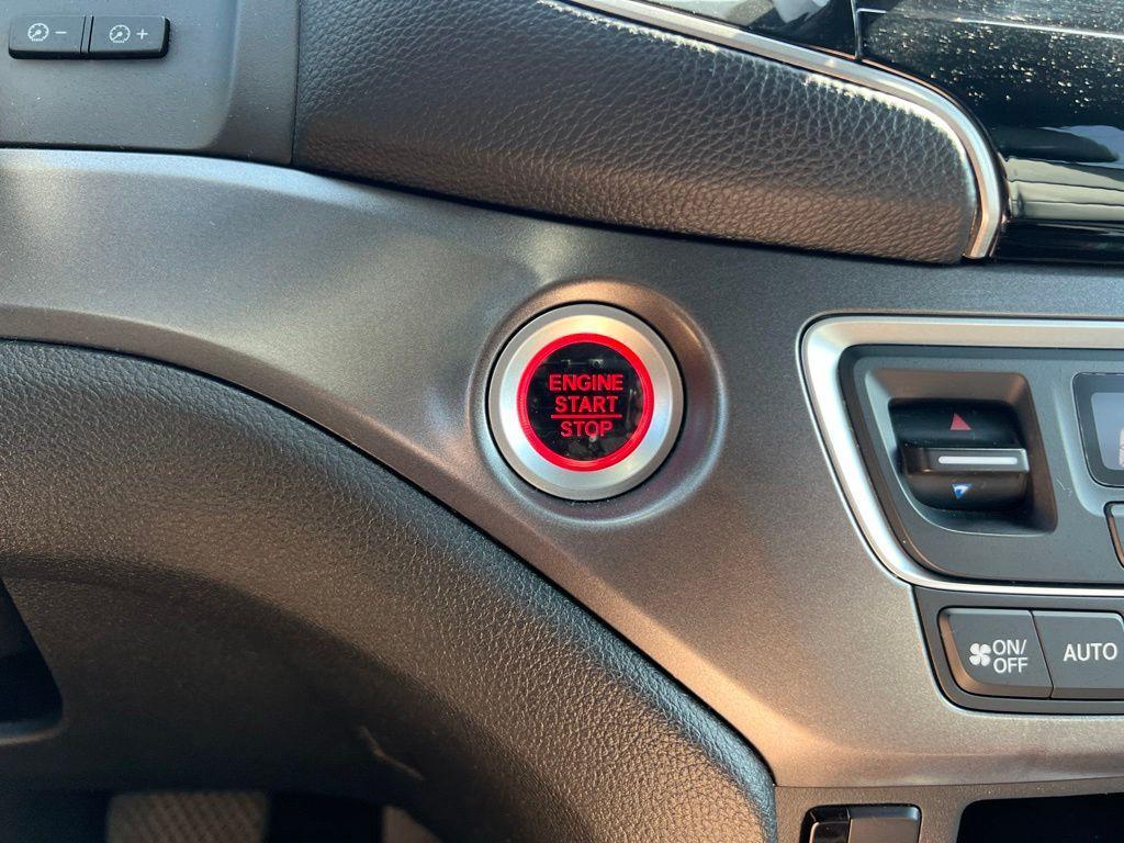 used 2021 Honda Pilot car, priced at $24,751