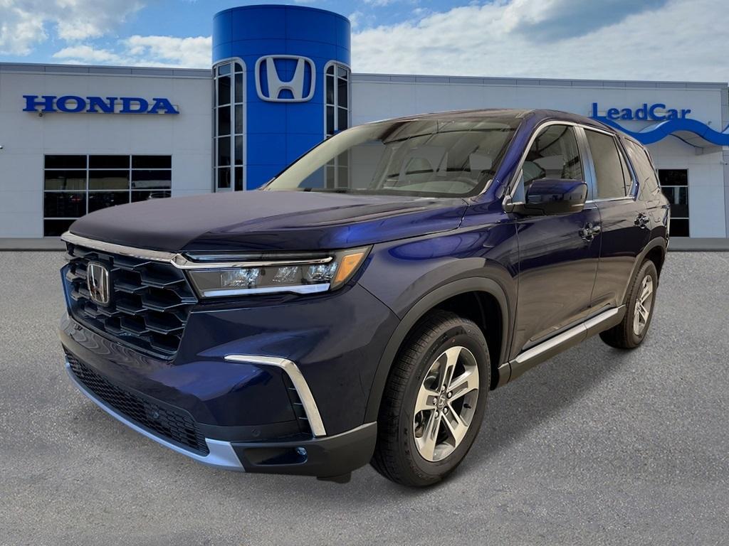 new 2025 Honda Pilot car, priced at $47,095