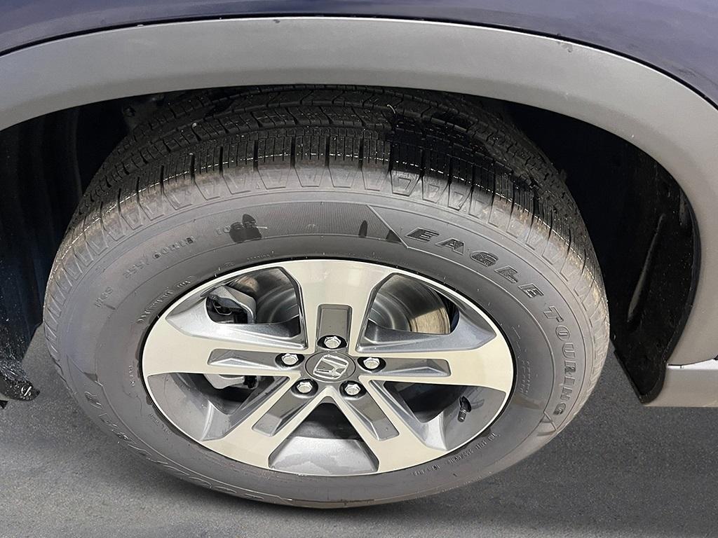 new 2025 Honda Pilot car, priced at $47,095