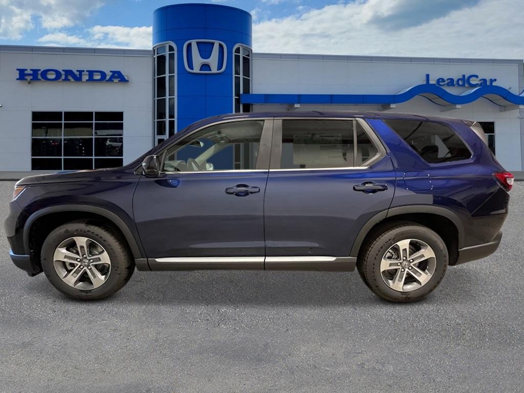 new 2025 Honda Pilot car, priced at $47,095