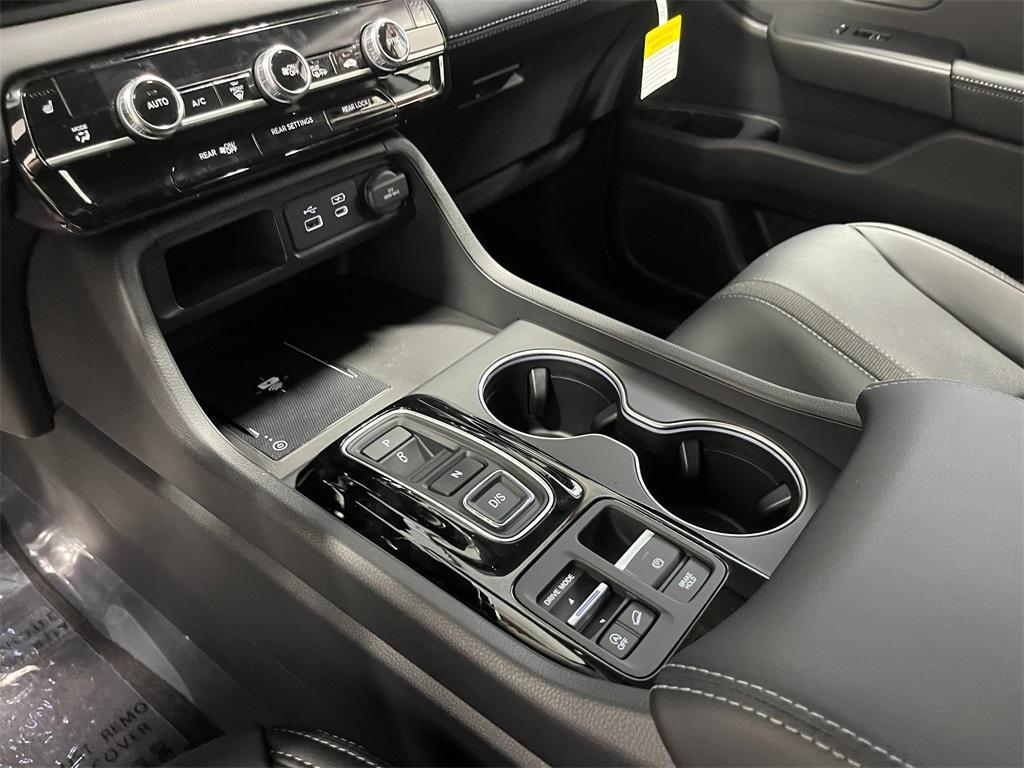 new 2025 Honda Pilot car, priced at $53,450