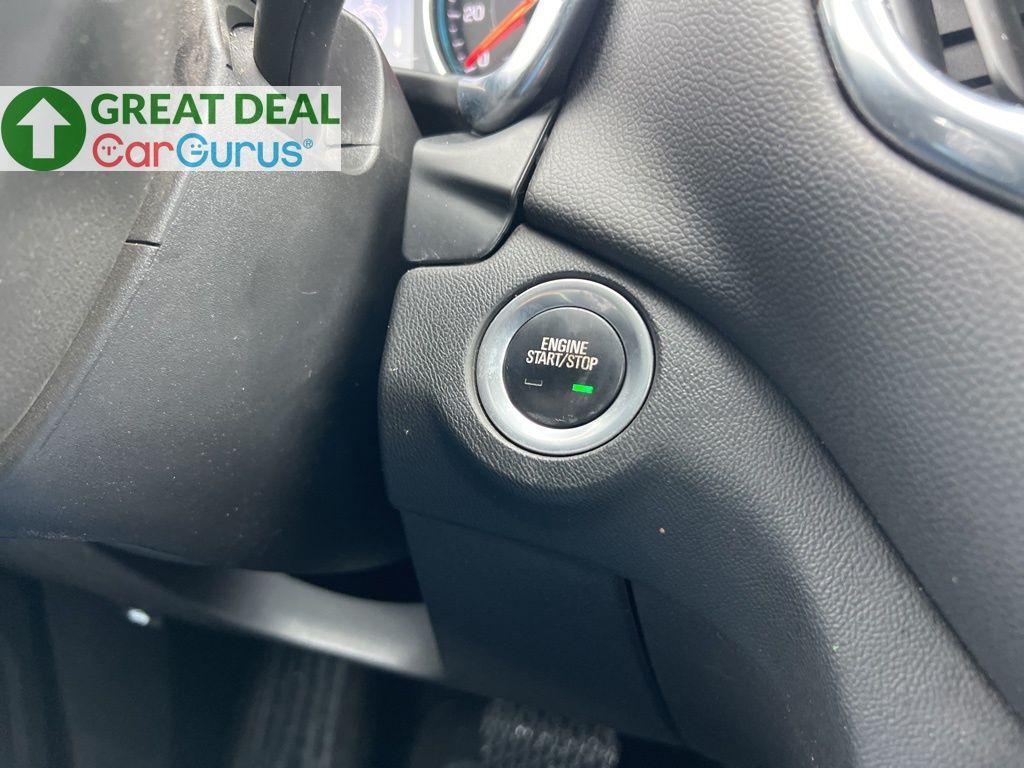 used 2021 Chevrolet Equinox car, priced at $12,499