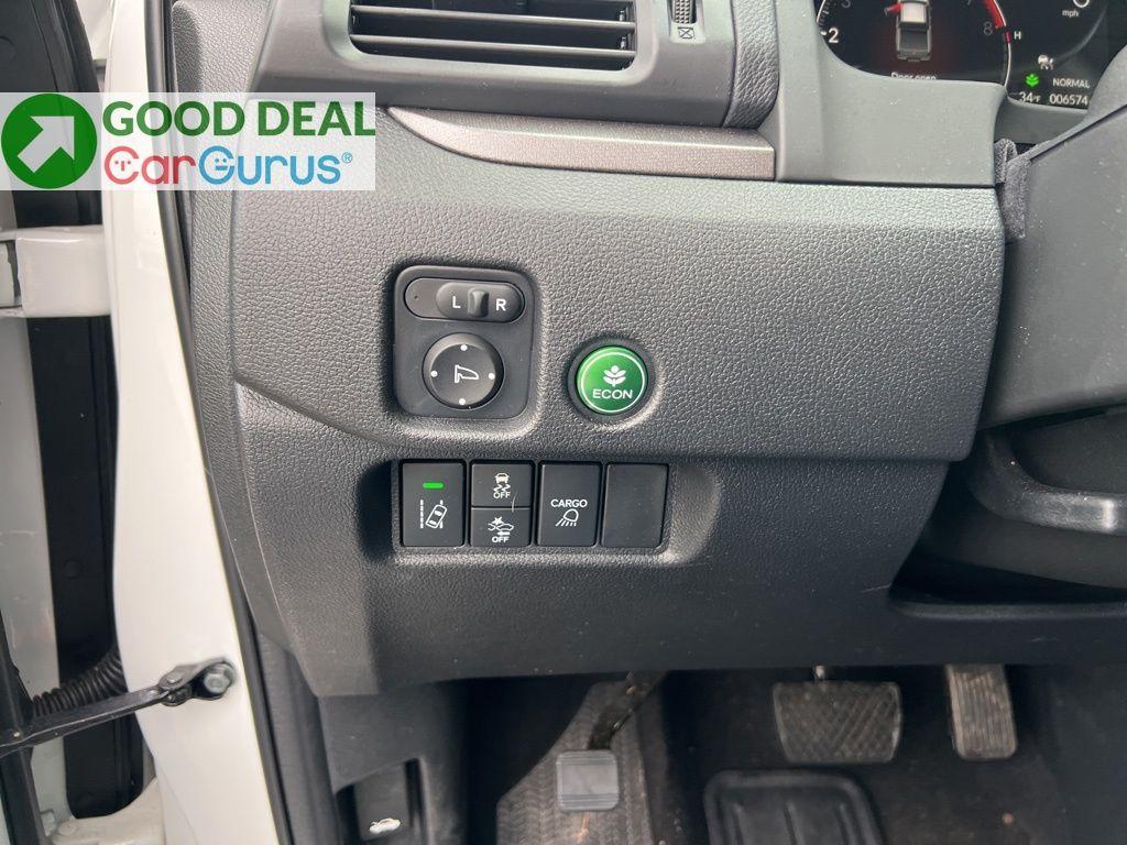 used 2025 Honda Ridgeline car, priced at $33,385