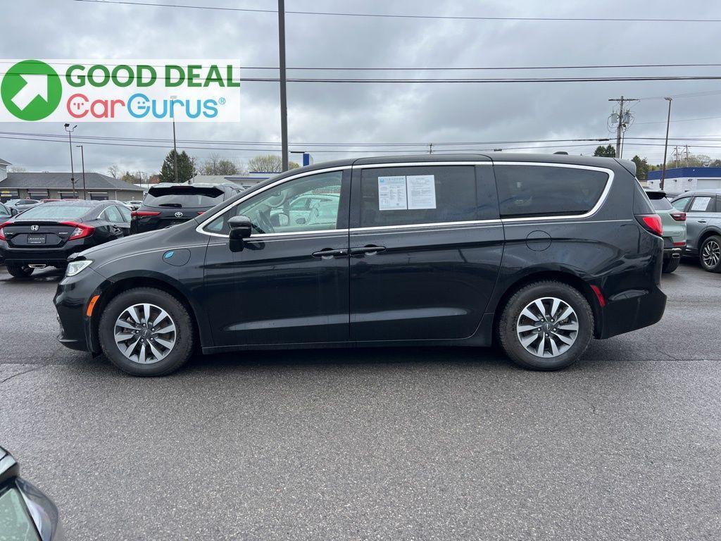 used 2022 Chrysler Pacifica Hybrid car, priced at $16,499