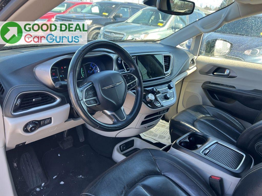 used 2022 Chrysler Pacifica Hybrid car, priced at $16,499