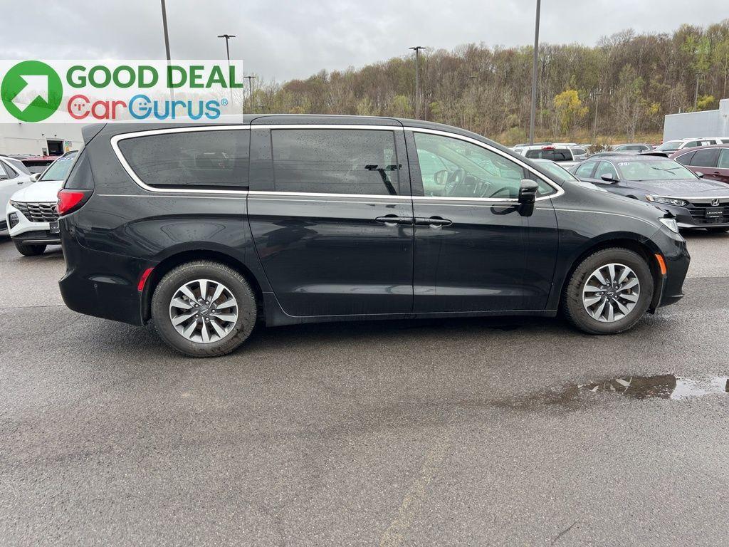 used 2022 Chrysler Pacifica Hybrid car, priced at $16,499