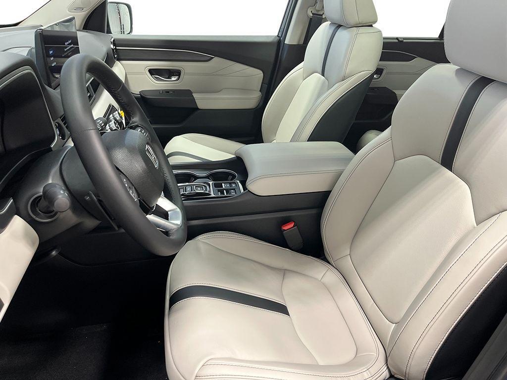 new 2026 Honda Pilot car, priced at $53,420