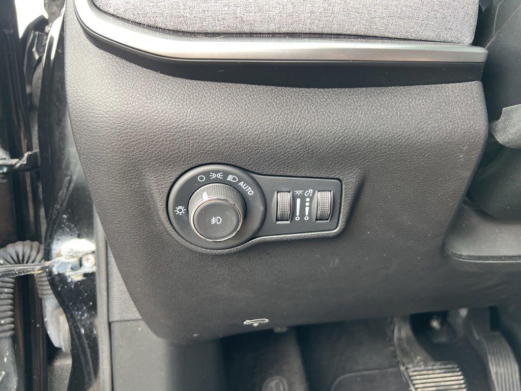 used 2022 Jeep Compass car, priced at $21,874