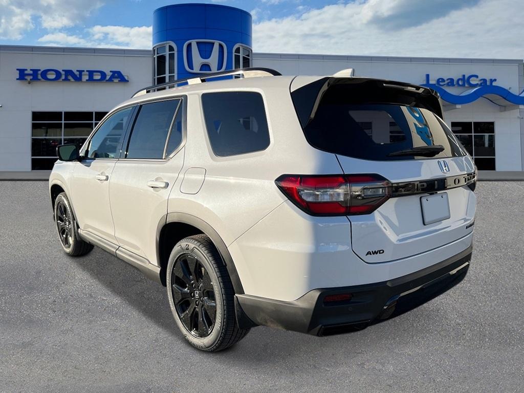new 2026 Honda Pilot car, priced at $56,945