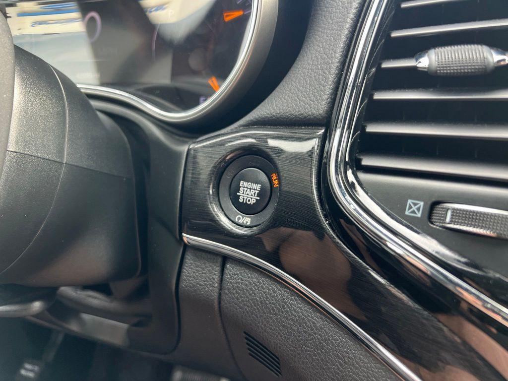 used 2020 Jeep Grand Cherokee car, priced at $25,706