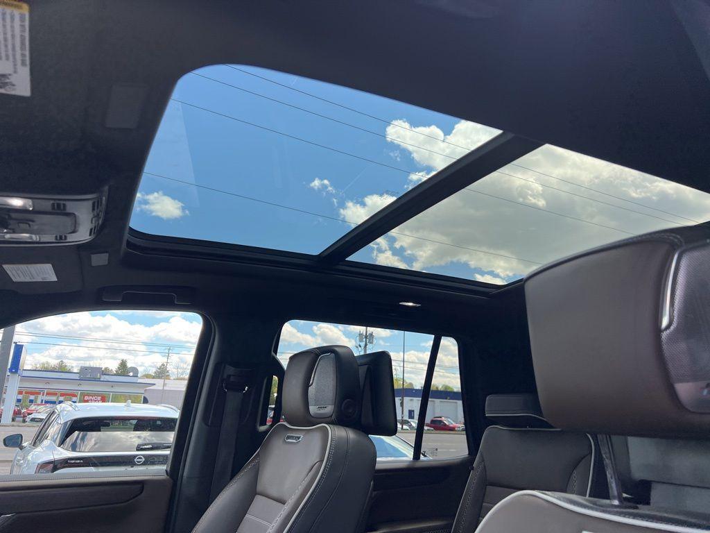 used 2025 GMC Yukon car, priced at $89,175