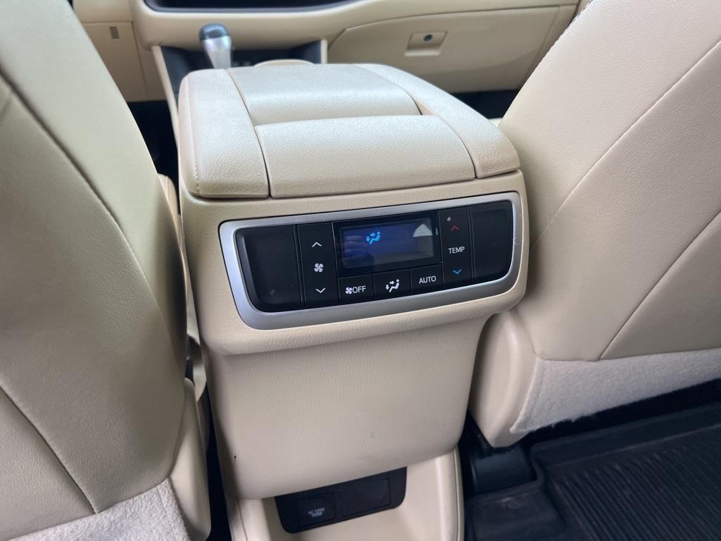 used 2019 Toyota Highlander car, priced at $23,900