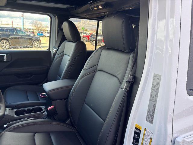 new 2026 Jeep Wrangler car, priced at $54,977