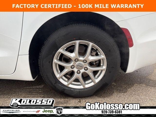 used 2024 Chrysler Pacifica car, priced at $30,997