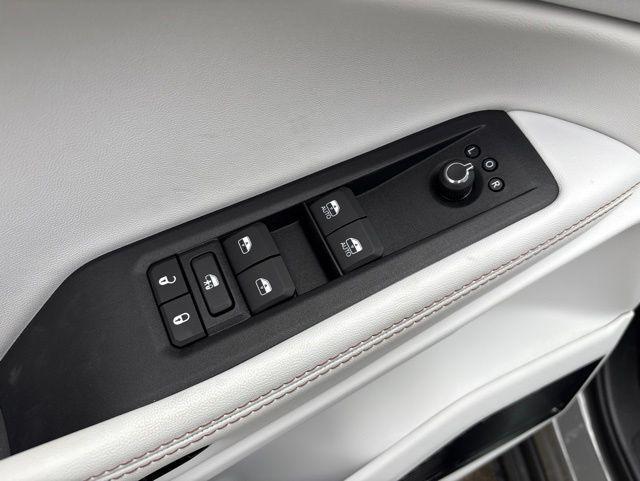 new 2026 Jeep Cherokee car, priced at $41,892