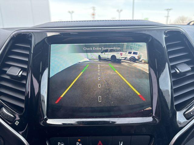 used 2019 Jeep Cherokee car, priced at $15,997