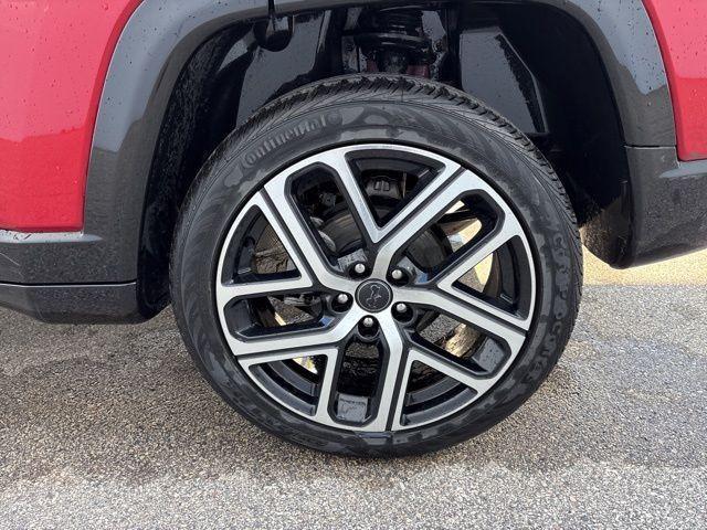 used 2025 Jeep Compass car, priced at $29,387