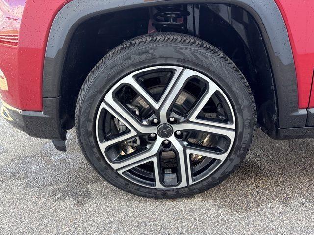 used 2025 Jeep Compass car, priced at $29,387