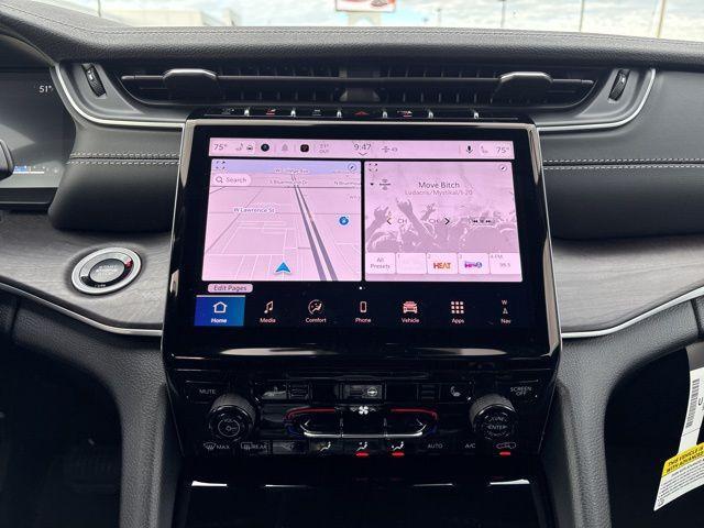 new 2025 Jeep Grand Cherokee car, priced at $42,877