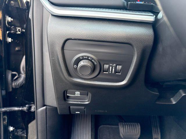 used 2025 Jeep Grand Cherokee L car, priced at $37,387