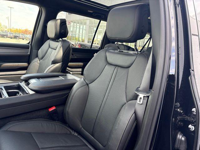 new 2026 Jeep Grand Wagoneer L car, priced at $79,098