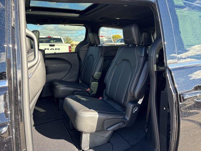 new 2026 Chrysler Pacifica car, priced at $46,357