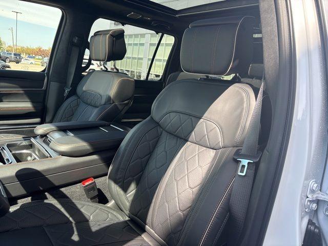 new 2026 Jeep Grand Wagoneer car, priced at $100,376
