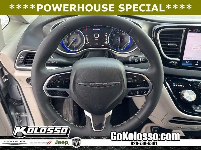 used 2024 Chrysler Pacifica car, priced at $30,396