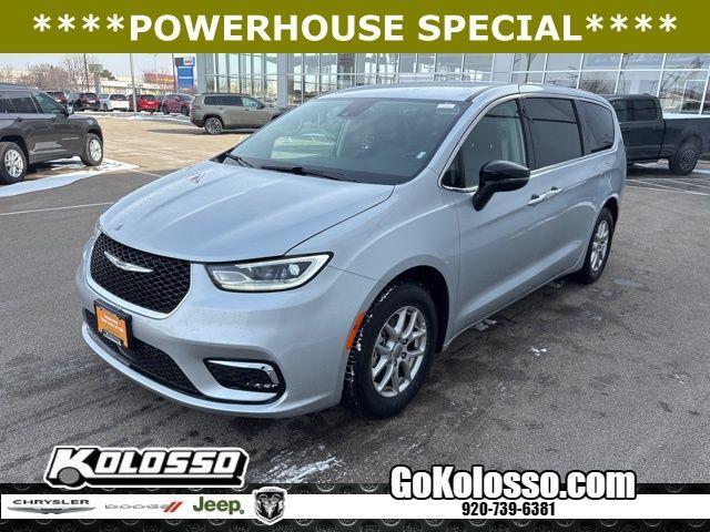 used 2024 Chrysler Pacifica car, priced at $30,396