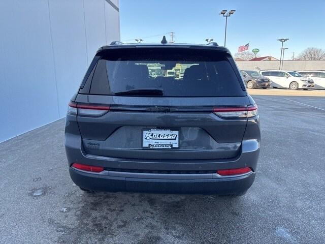 new 2026 Jeep Grand Cherokee car, priced at $50,580