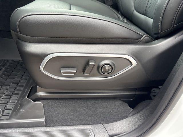 new 2026 Jeep Grand Wagoneer car, priced at $73,927