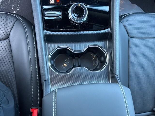 new 2026 Jeep Grand Cherokee car, priced at $53,580