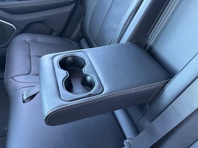 new 2026 Jeep Grand Cherokee car, priced at $53,580