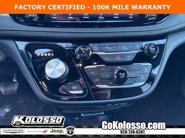 used 2023 Chrysler Pacifica car, priced at $29,644