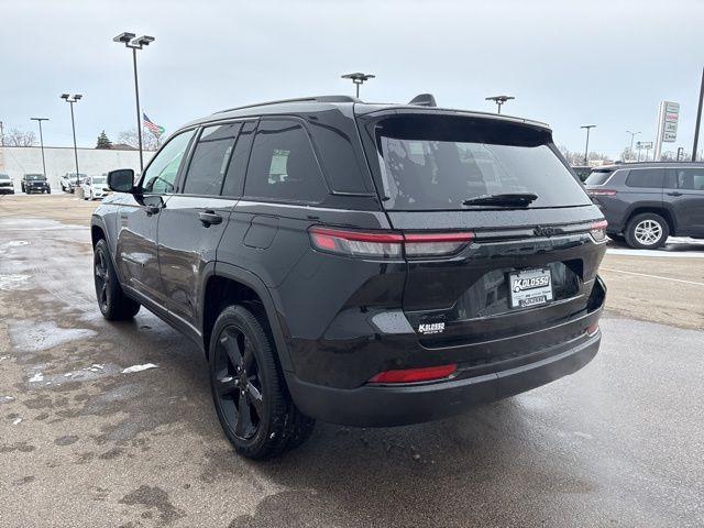 new 2025 Jeep Grand Cherokee car, priced at $48,119