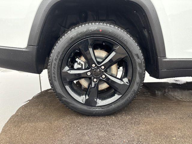 new 2025 Jeep Grand Cherokee L car, priced at $46,077